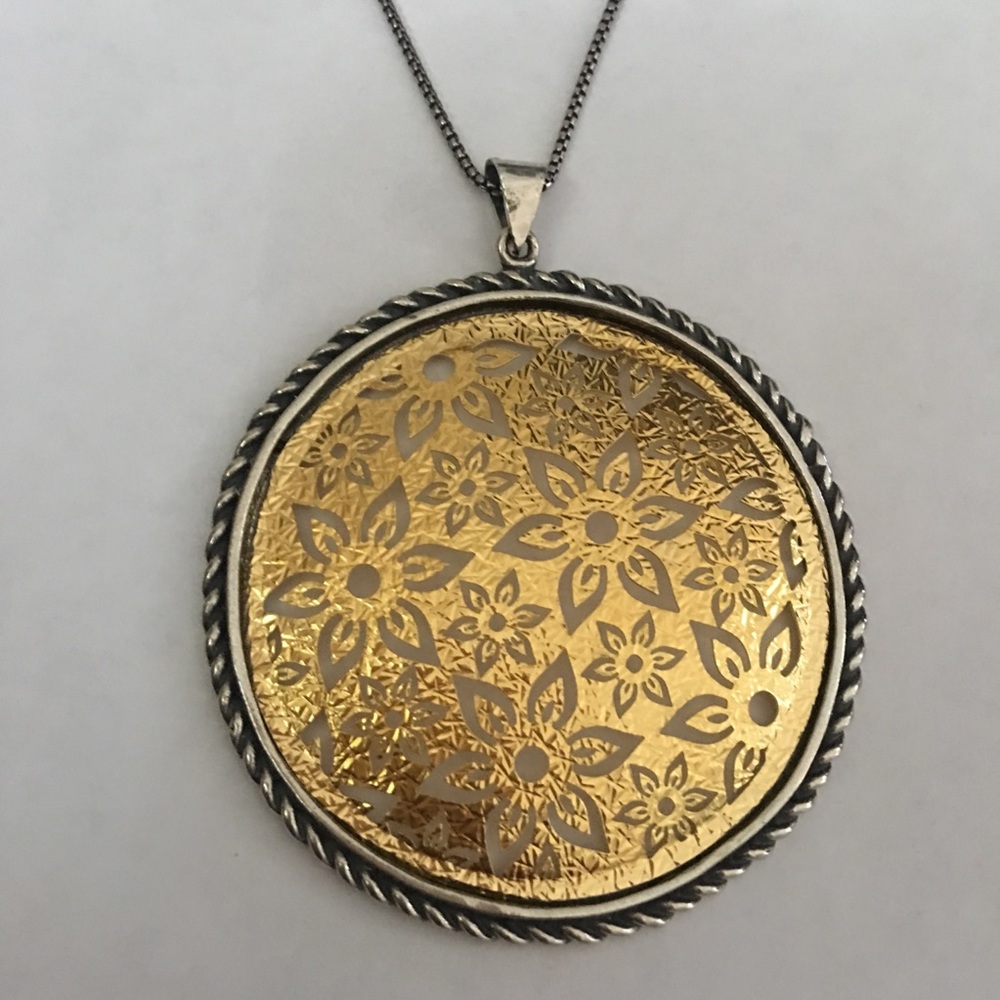 Paz Sterling Silver Openwork Flower Lace Necklace